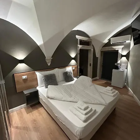 Beb C'est Bed & Breakfast